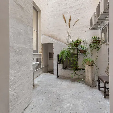 Dongiovanni 3* Lecce