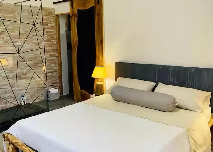 Dongiovanni Affittacamere 4*